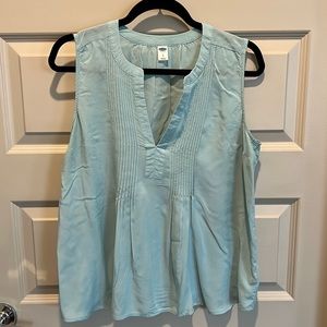 Old Navy sleeveless blouse